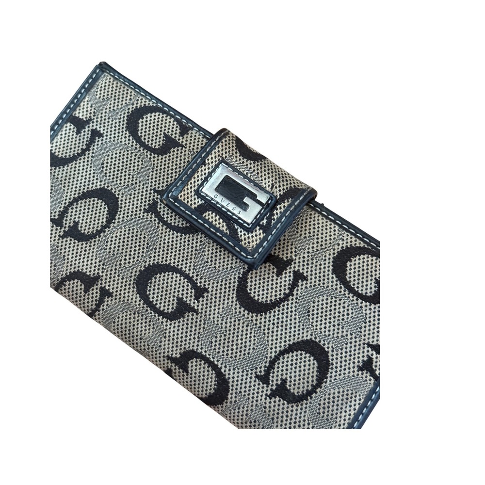 Vintage Y2K 2000s style Guess Monogram Wallet Silver Logo Hardware
